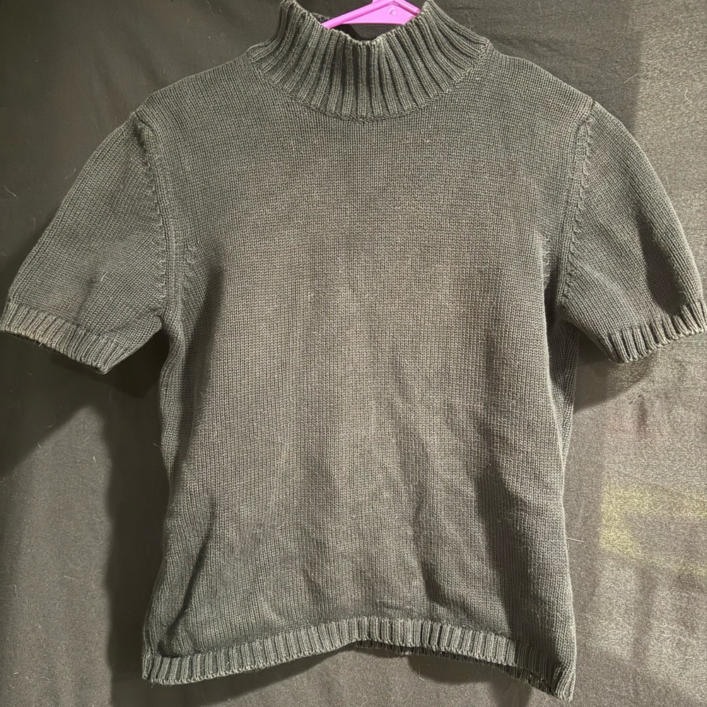 Sak’s 5th Avenue Black Short Sleeved Knitted Sweater